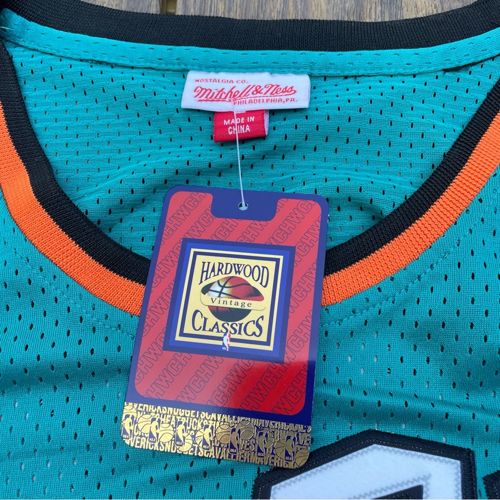 Mitchell & Ness Men's Chicago Bulls All Star '96 Michael Jordan #23 Teal Jersey - Picture 6 of 11